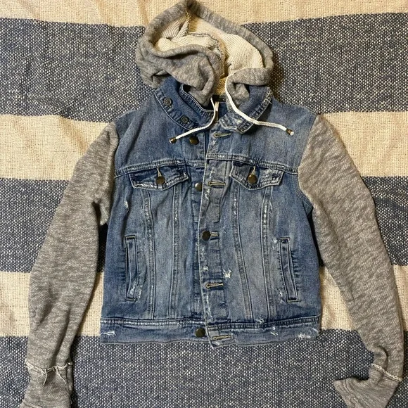 FREE PEOPLE distressed denim hooded jacket - Picture 3 of 3